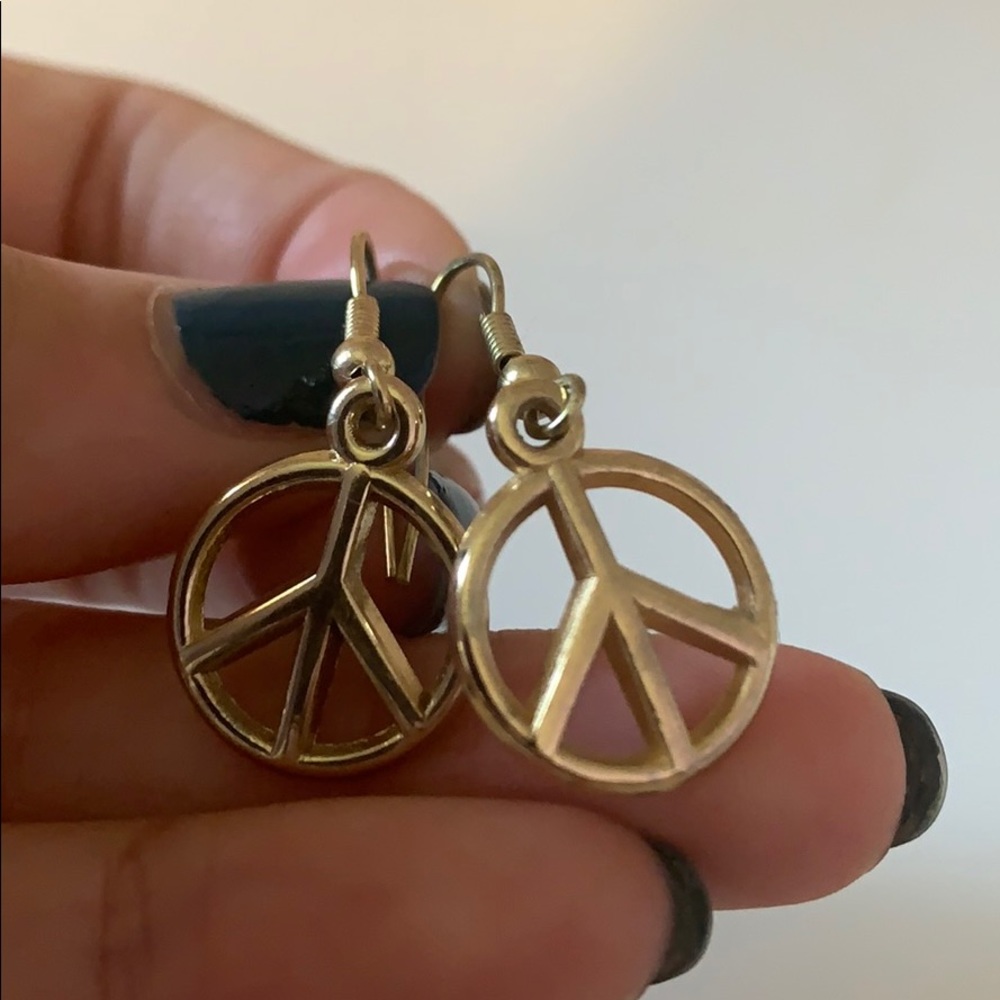 NWOT gold peace sign earrings ☮️